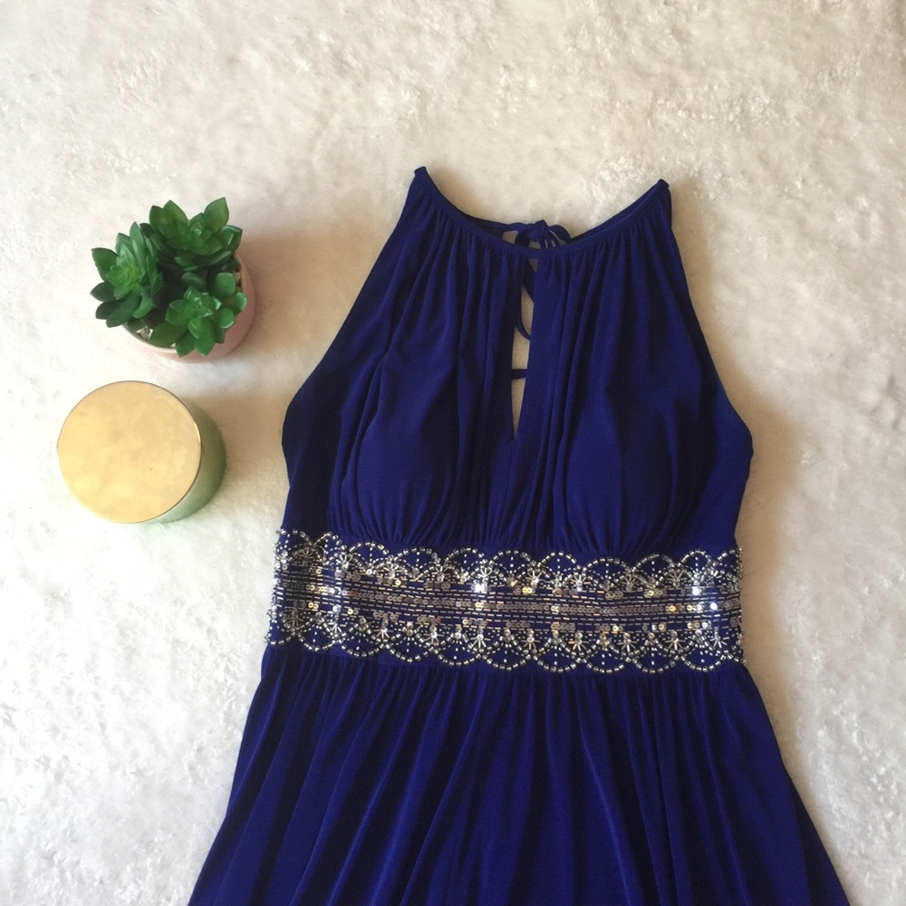 Sleeveless KeyHole Beaded Waist Jersey Dress